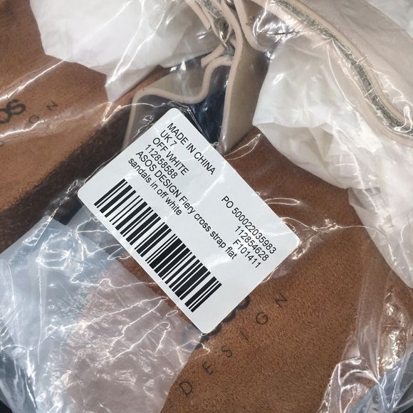 ASOS DESIGN Fiery double cross-strap flat sandals in Off White Size 9 - Picture 8 of 8